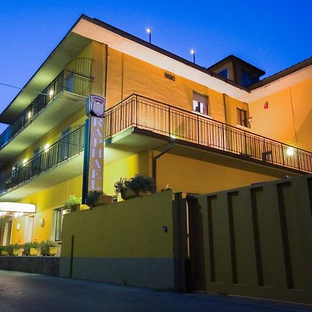 Hotel Raphael 몬테카티니테르메 외부 사진