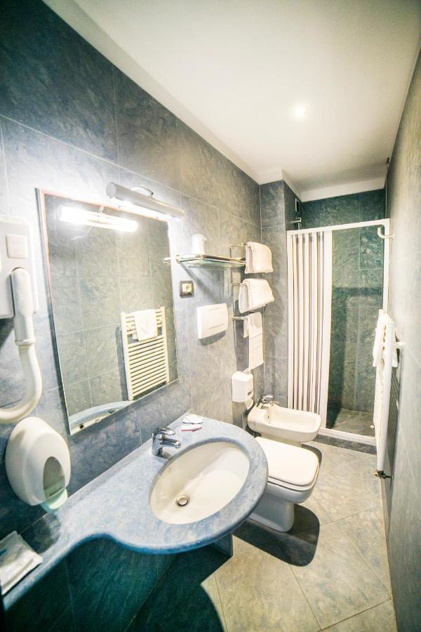 Hotel Raphael 몬테카티니테르메 외부 사진